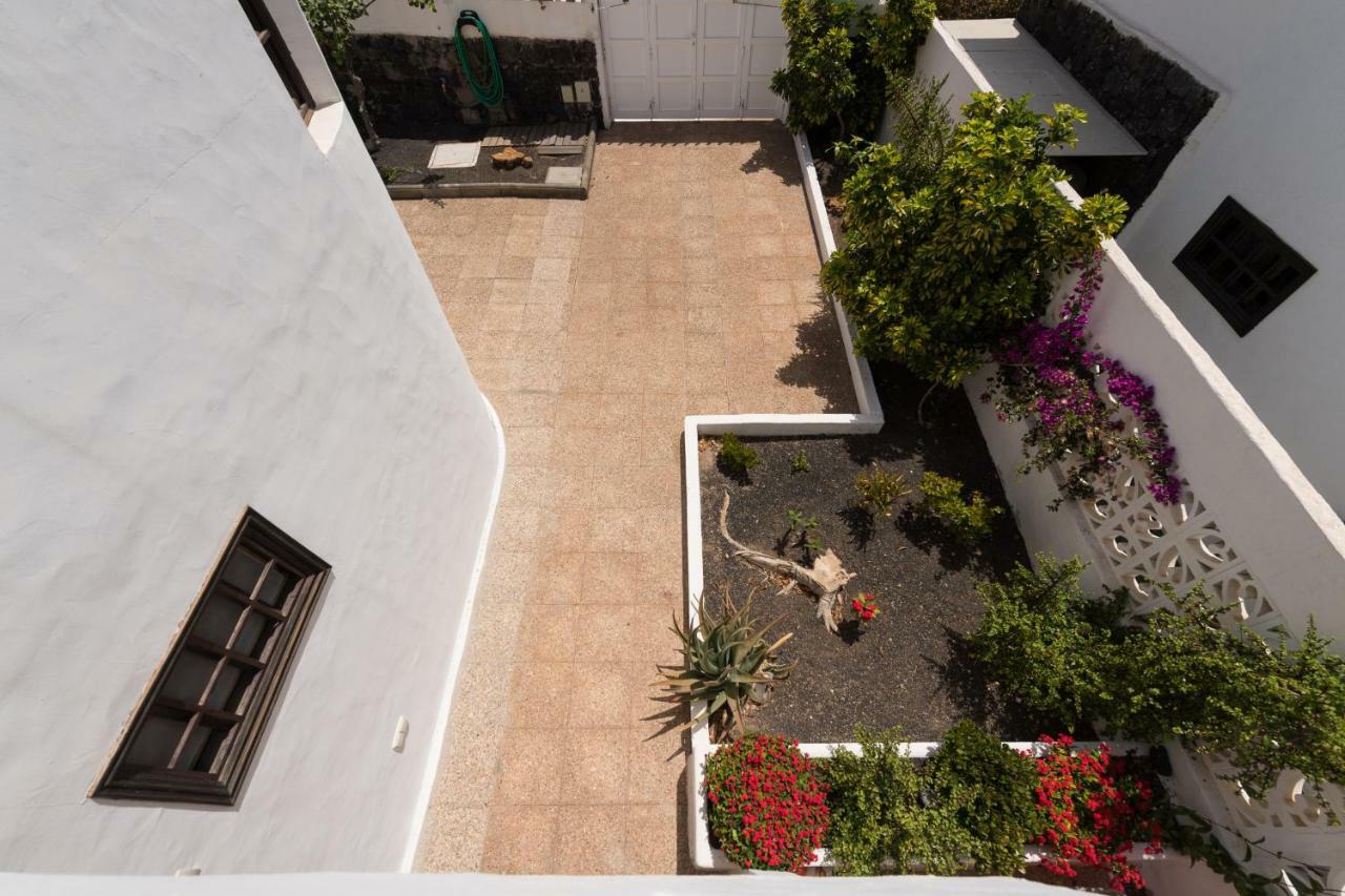 2Br Beach House - Solarium & Shower Terrace - 13 Puerto del Carmen  Extérieur photo